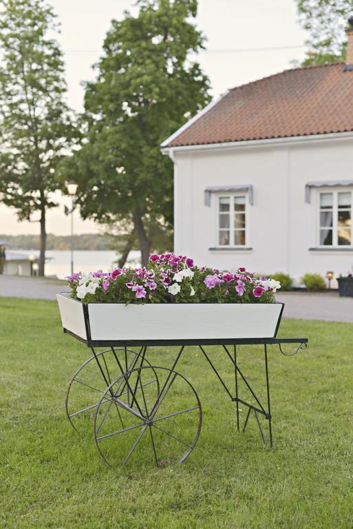 Отель Skytteholm Экерё Экстерьер фото